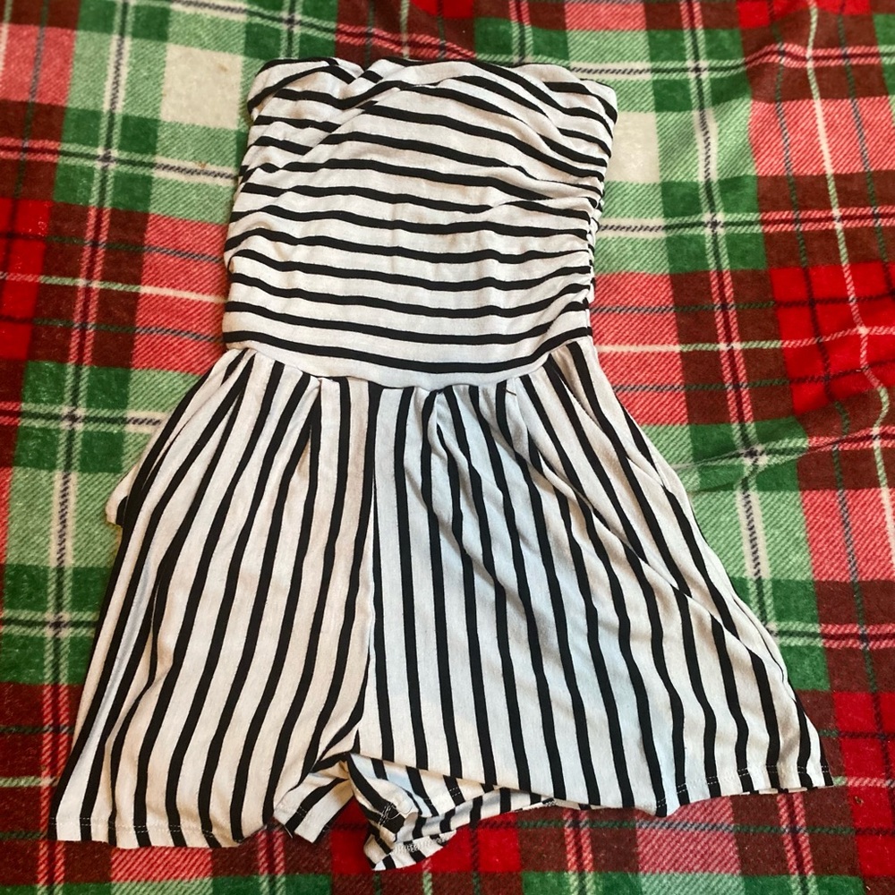 Black and white strip romper